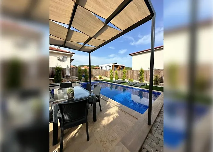 Вилла Zakkum Каш